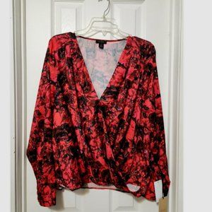 Halogen Nordstrom Floral Surplice V-Neck Blouse Top
